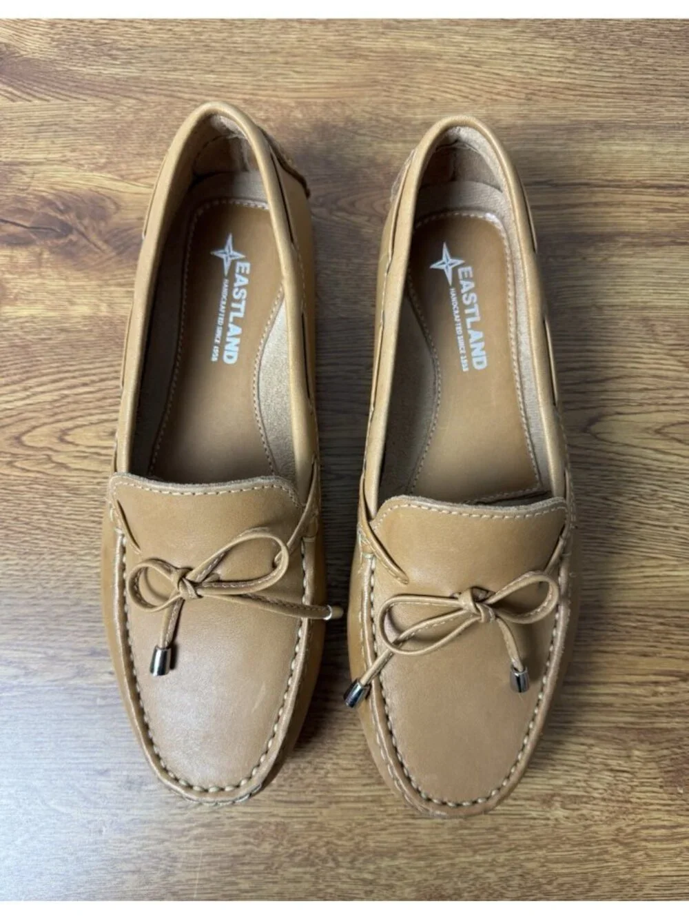 Eastland Women's Marcella Driving Moccasin Slip On Loafer in Camel Size 6.5